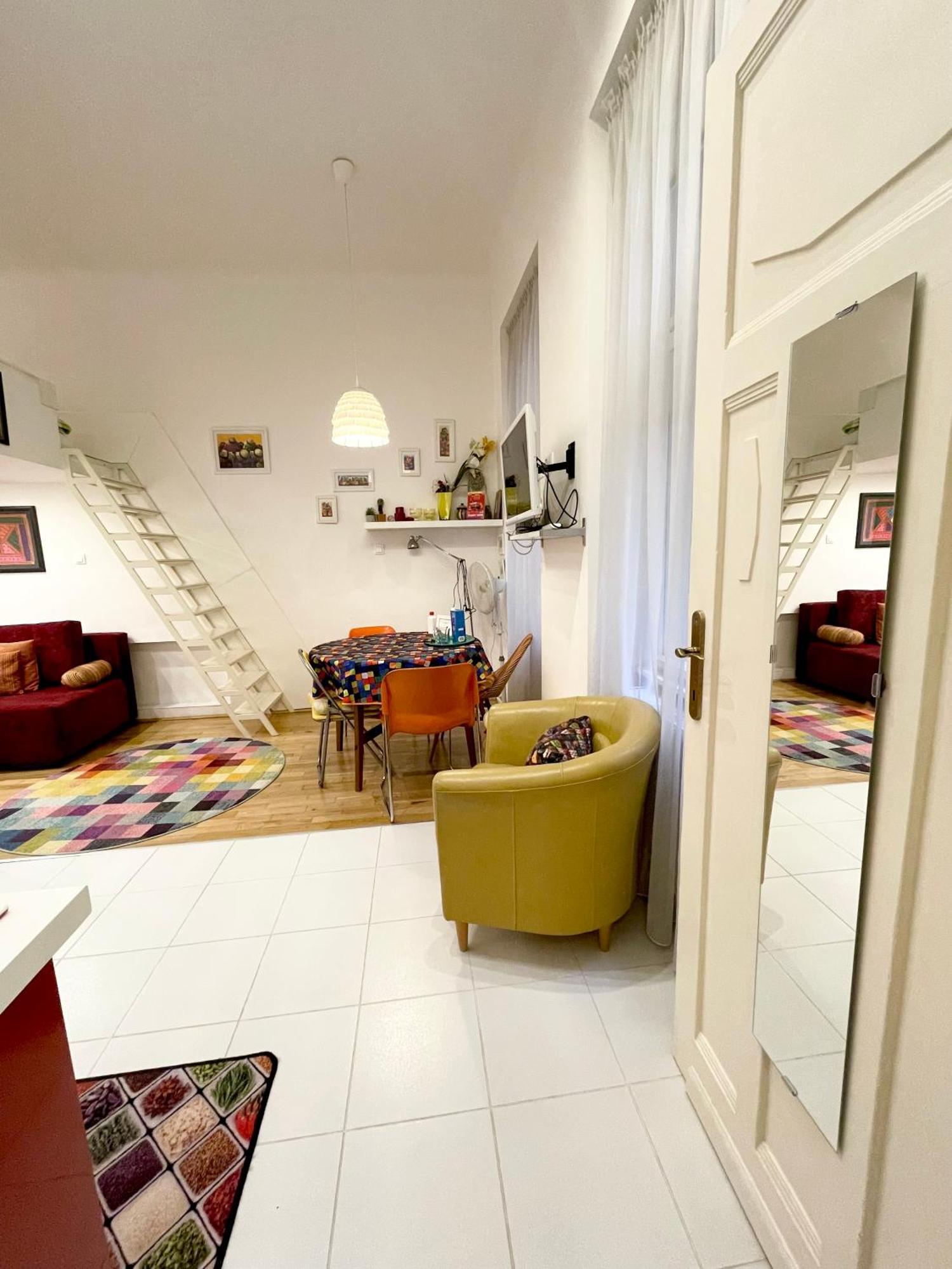 Rainbow Pearl Apartment At St Stephen' S Basilica Budapest Eksteriør billede